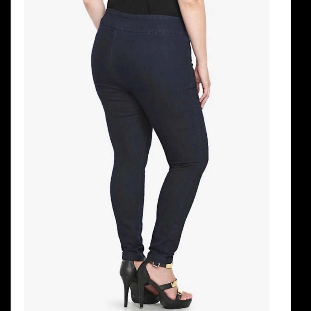 Jeans - Picture 2 of 5